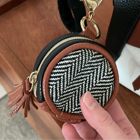 Itzy Ritzy stroller caddy and pacifier clip - Picture 2 of 5